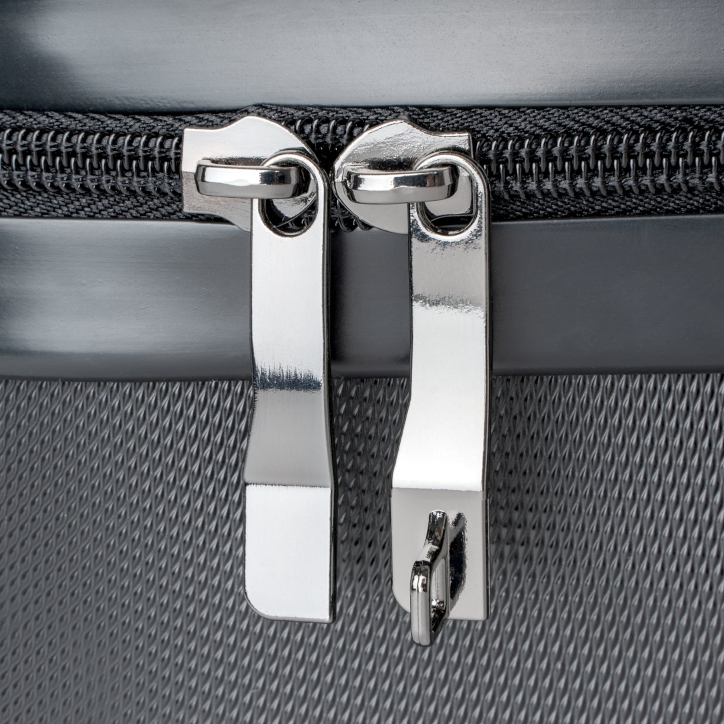 AlphaMens Streetwear Logo Carry-On Suitcase | Hard Shell Spinner Luggage | Travel Cabin Suitcase