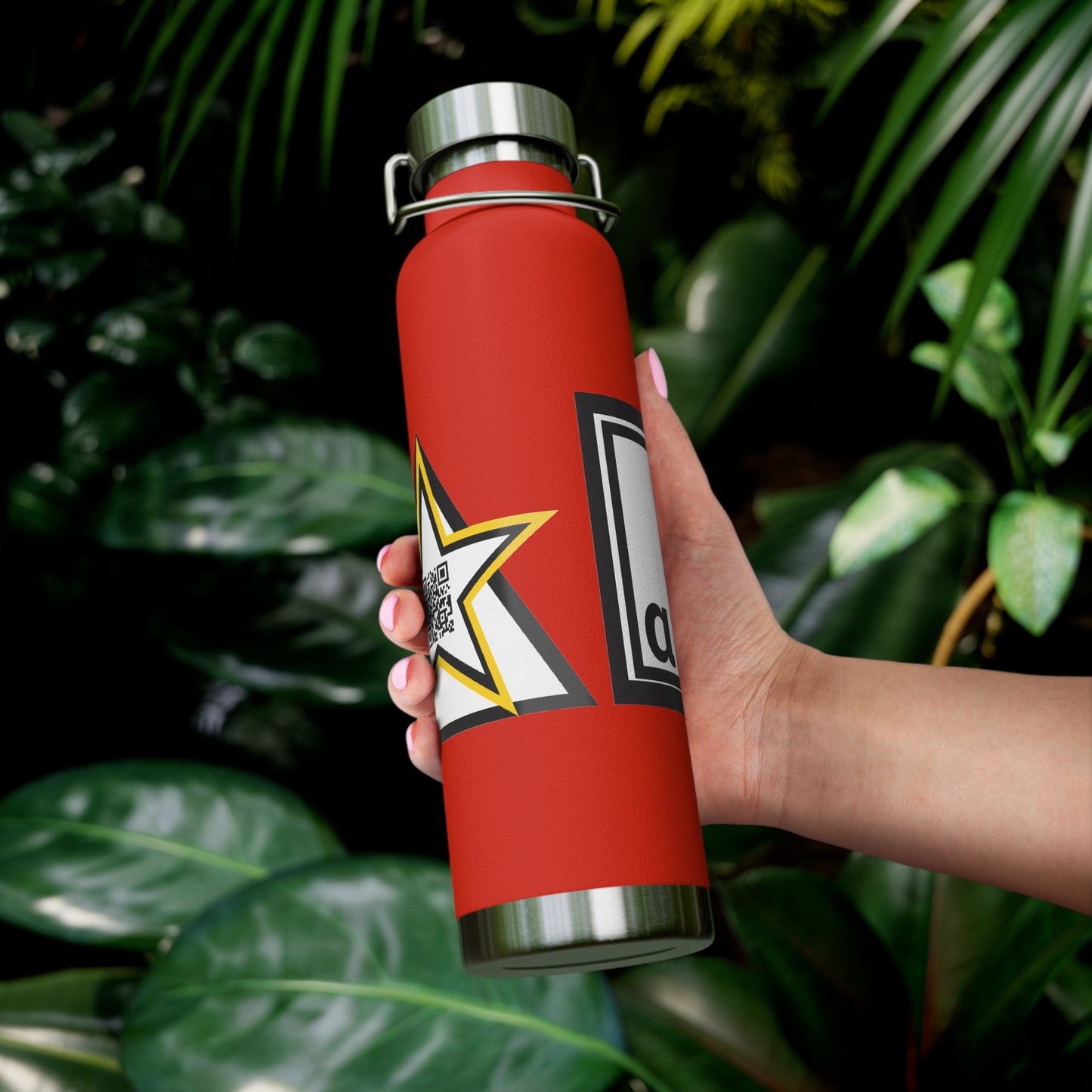 BOUTEILLE ISOTHERME DE 22 OZ – RESTEZ VIGILANT. RESTEZ HYDRATÉ.