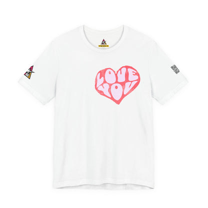 Love You Graphic T-Shirt | Heart Graphic Tee | Cute Retro Streetwear Shirt