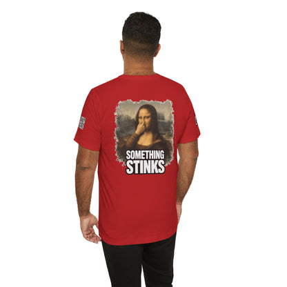 Something Stinks – Funny Mona Lisa Parody Graphic Tee