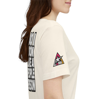 Do I Look Like a People Person? Graphic T-Shirt | Sarcastic Streetwear Tee