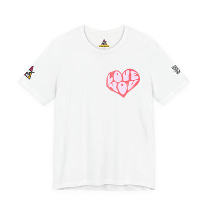 Love You Graphic T-Shirt | Heart Graphic Tee | Cute Retro Streetwear Shirt