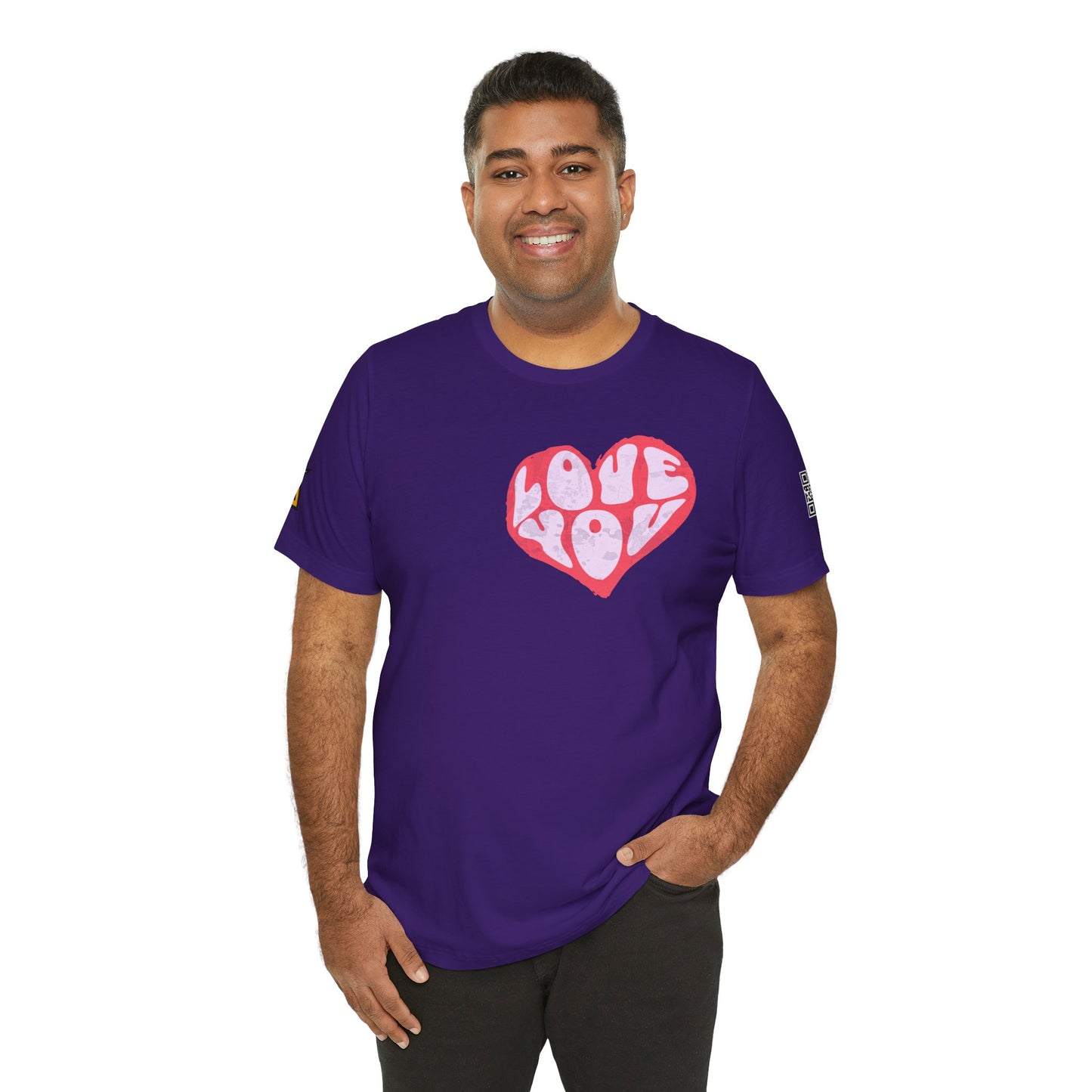 Love You Graphic T-Shirt | Heart Graphic Tee | Cute Retro Streetwear Shirt