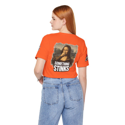 Something Stinks – Funny Mona Lisa Parody Graphic Tee