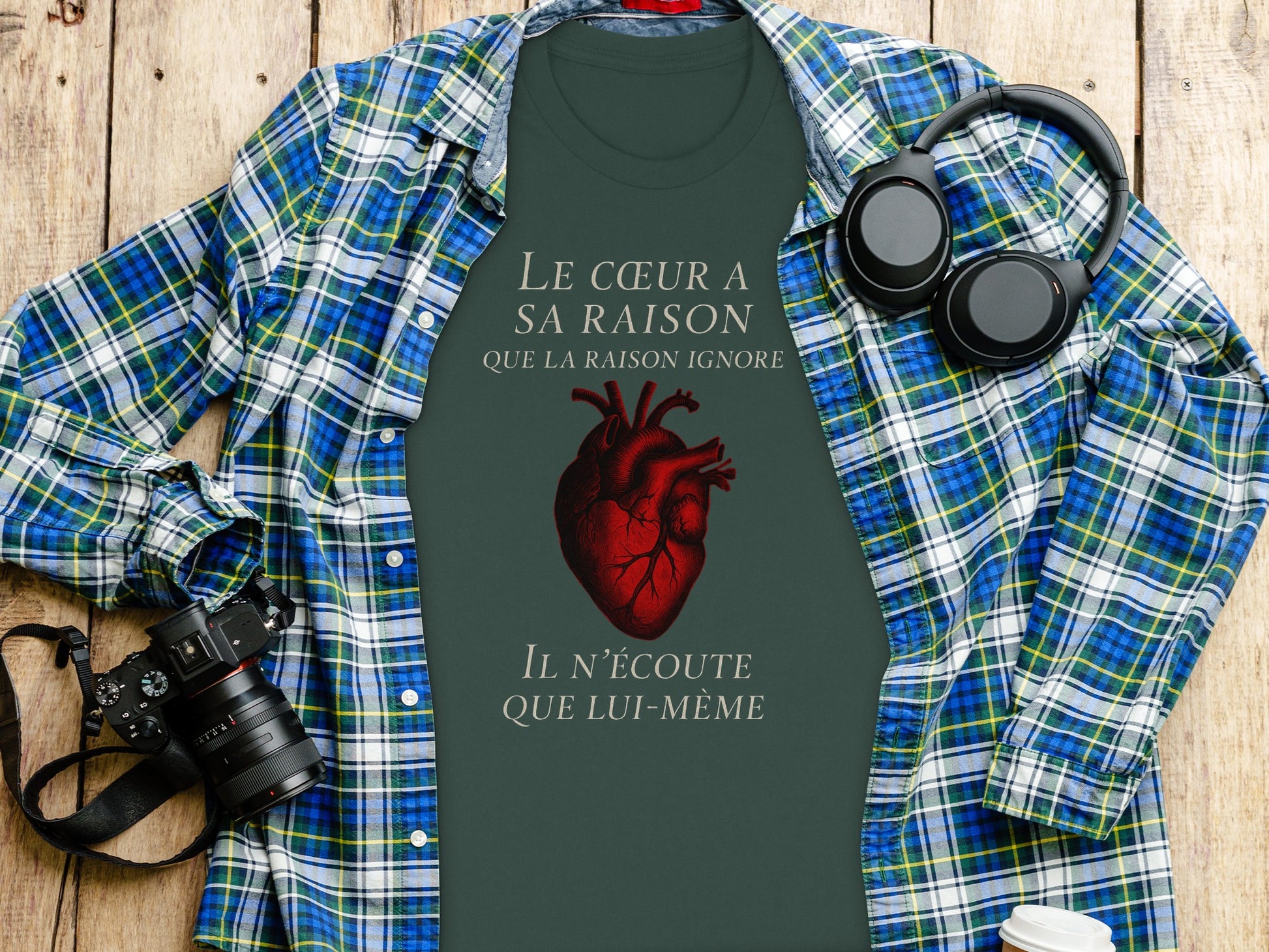 Le cœur a sa raison French Graphic T-shirt