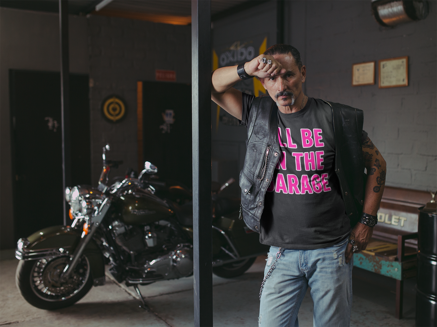 I’LL BE IN THE GARAGE Garage Mode Activated – unisex streetwear graphic tee